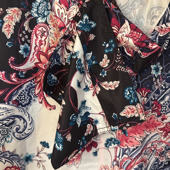 SALE Chico’s Zenergy Paisley Mix Packable Jacket - Picture 5 of 5